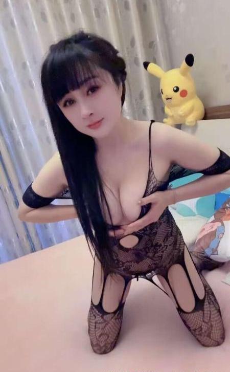 制服服务系少妇