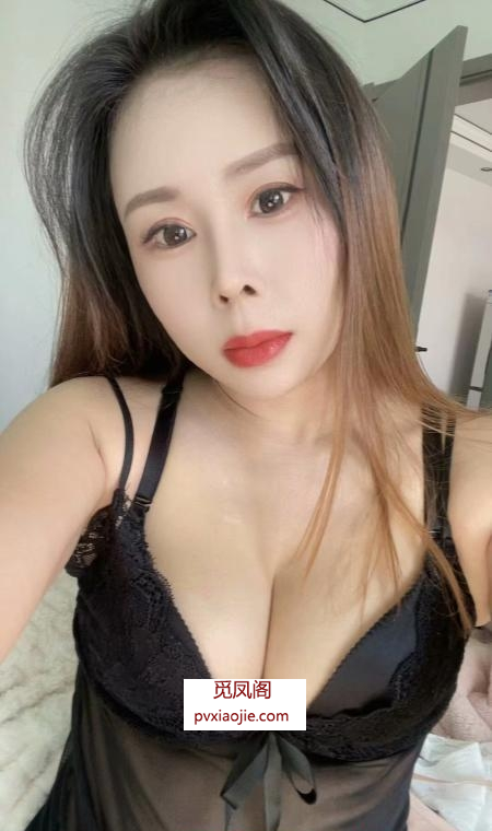 长发丝袜熟女