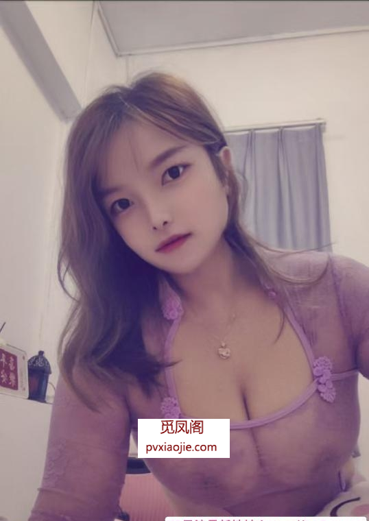 丰满性感大胸晨曦