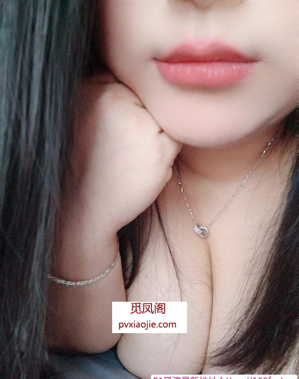 bbw丰满肉臀小姐姐