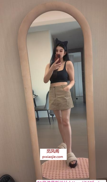 性感翘臀骚女丽娜