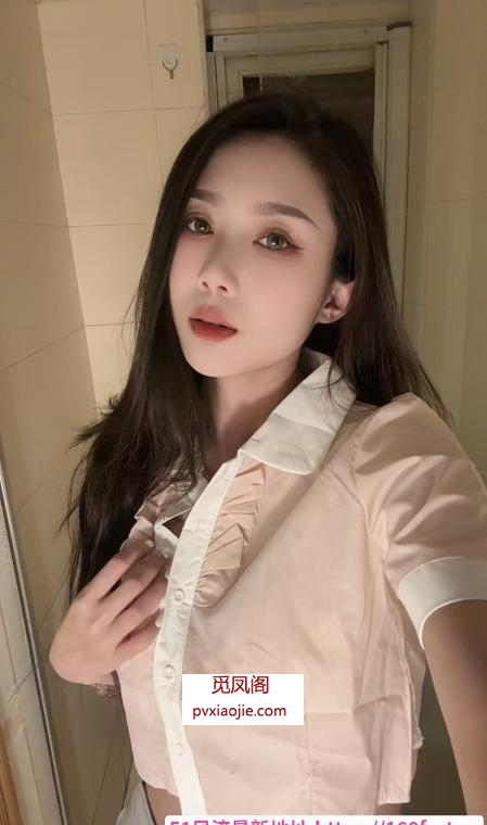 黑丝长腿俏佳人