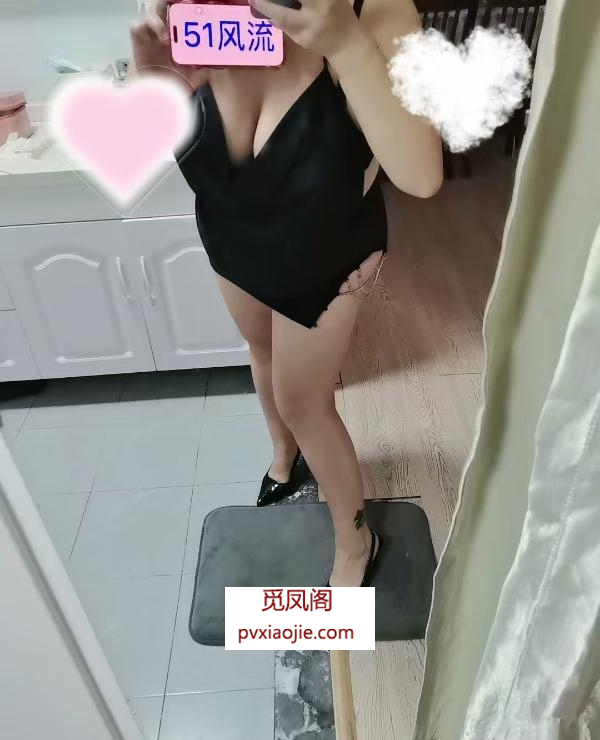 黄渡肉肉的丰满型妞
