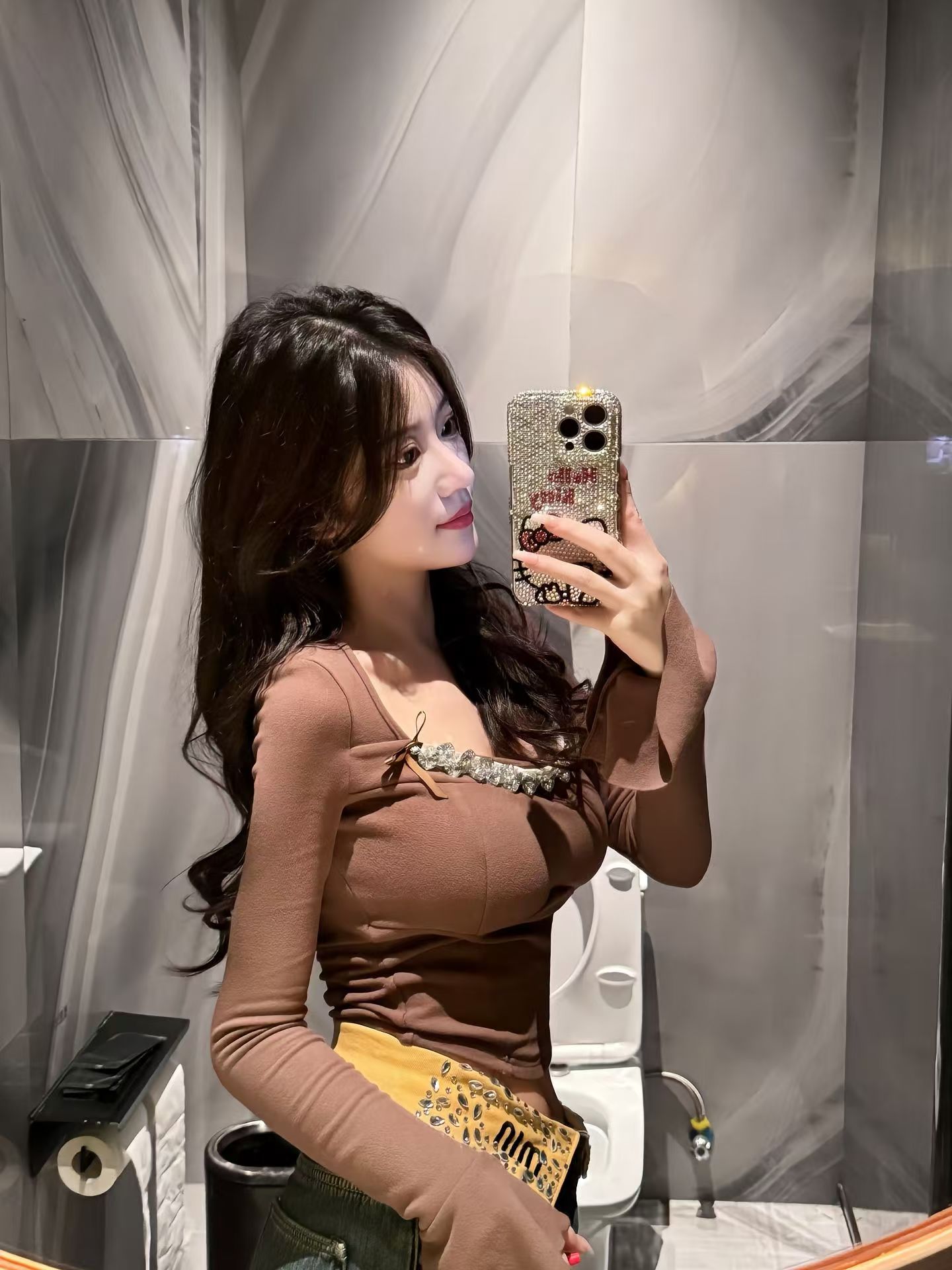清纯少女初恋味道三点粉嫩下面很紧致