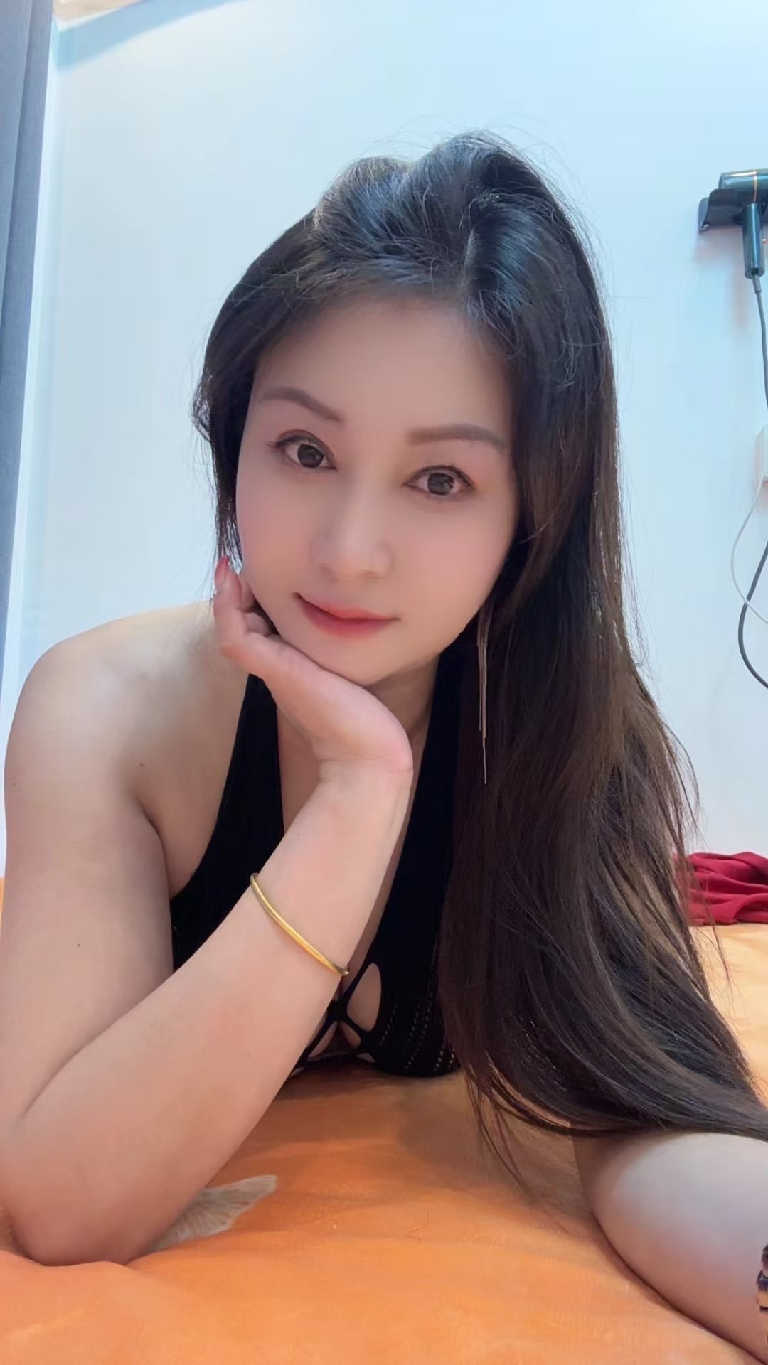 白云深处有大奶奶