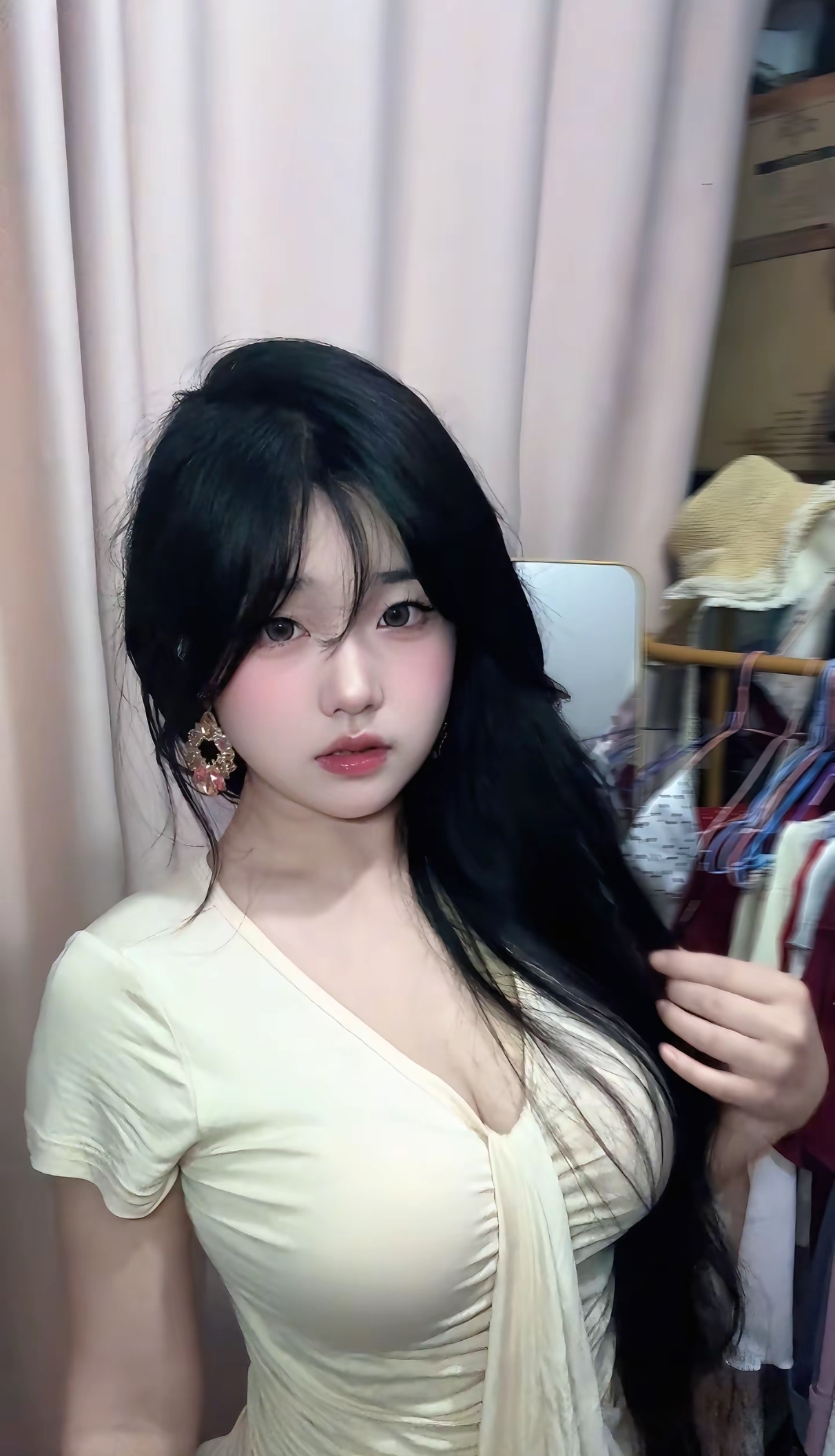 武昌纯情大奶妹糖糖