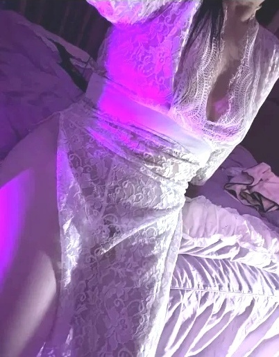 巨乳风骚御姐