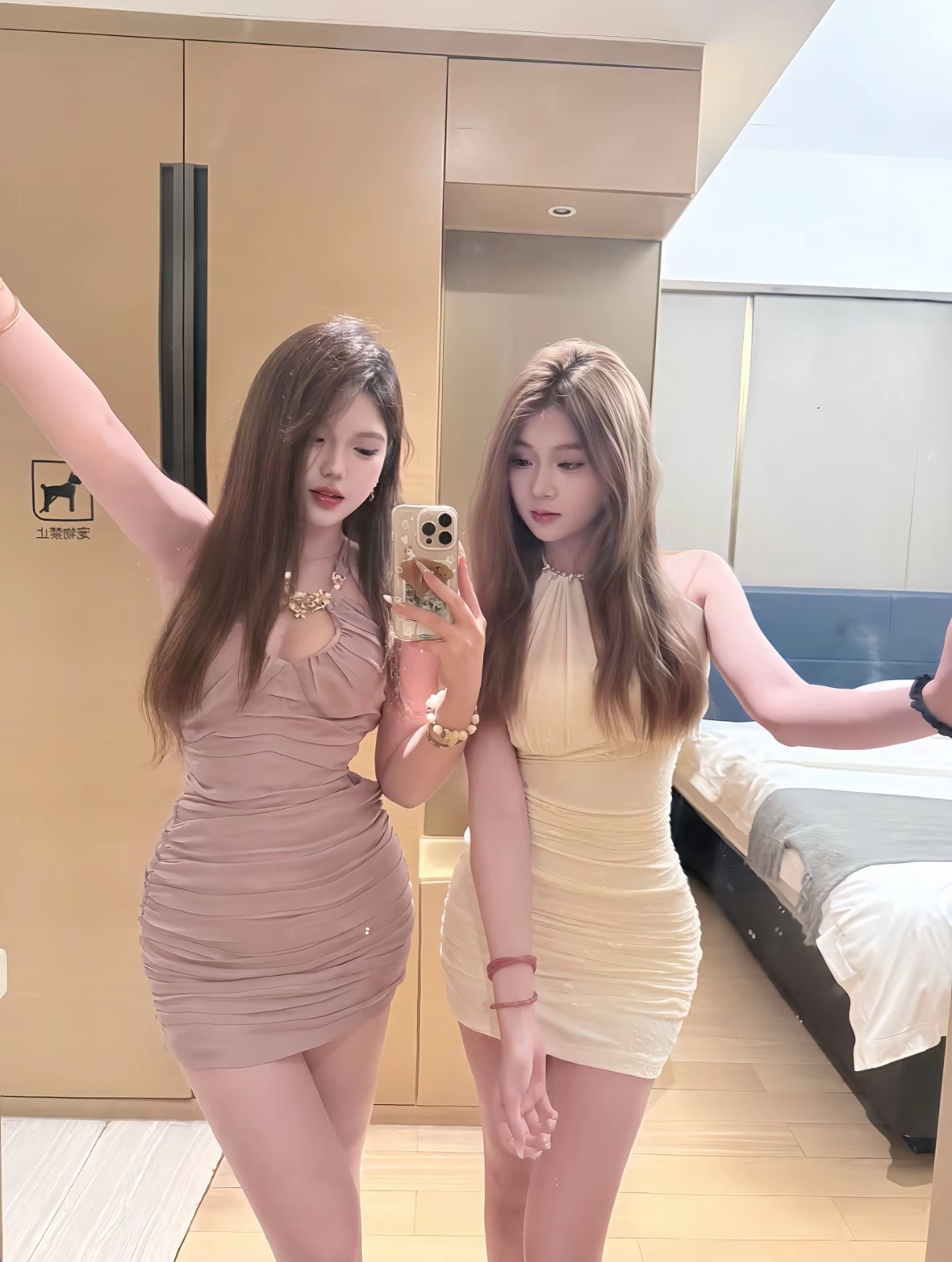 妮妮和娜娜服务一流还能玩双飞