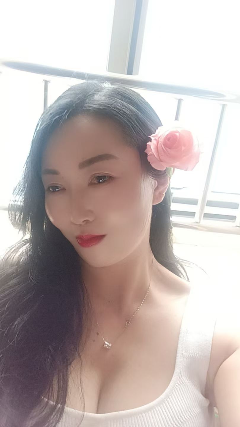 热情主动身材好老师