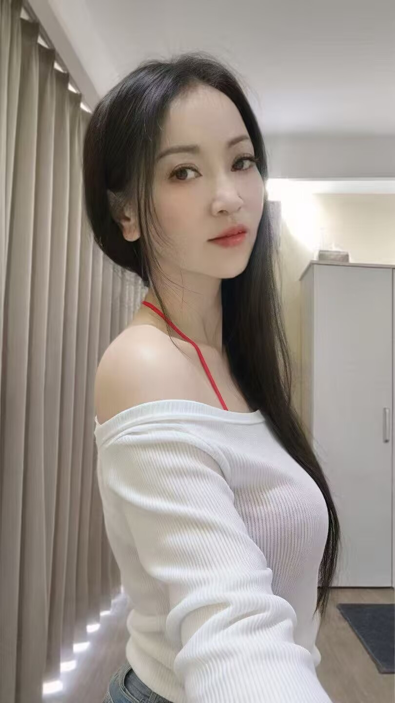 性感天然大胸兼职老师