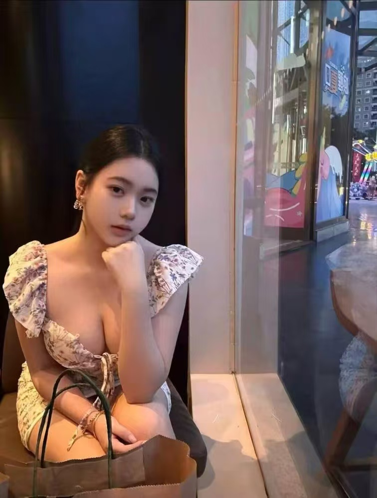 深圳第一次去广东服务到位风骚妹子