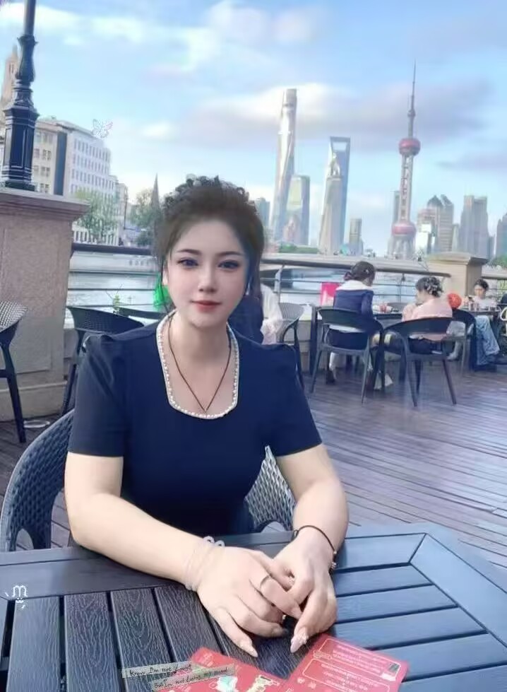 松江大奶欲女梦梦