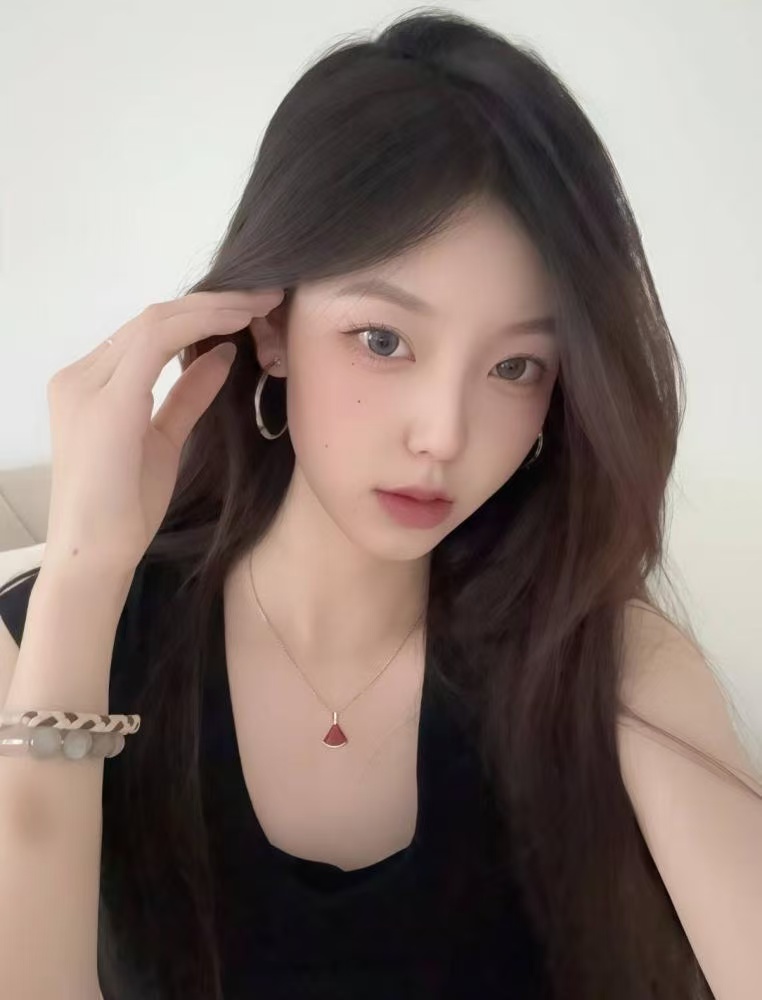 在校大学生兼职粉嫩敏感喷水可内任意调教