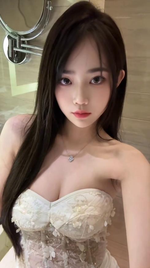 勾魂小妖精粉鲍还会夹吸