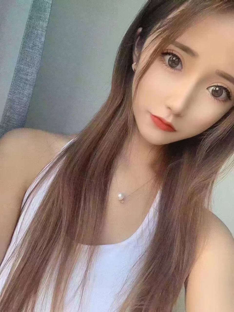 会喷水的00后小妹刚下海兼职