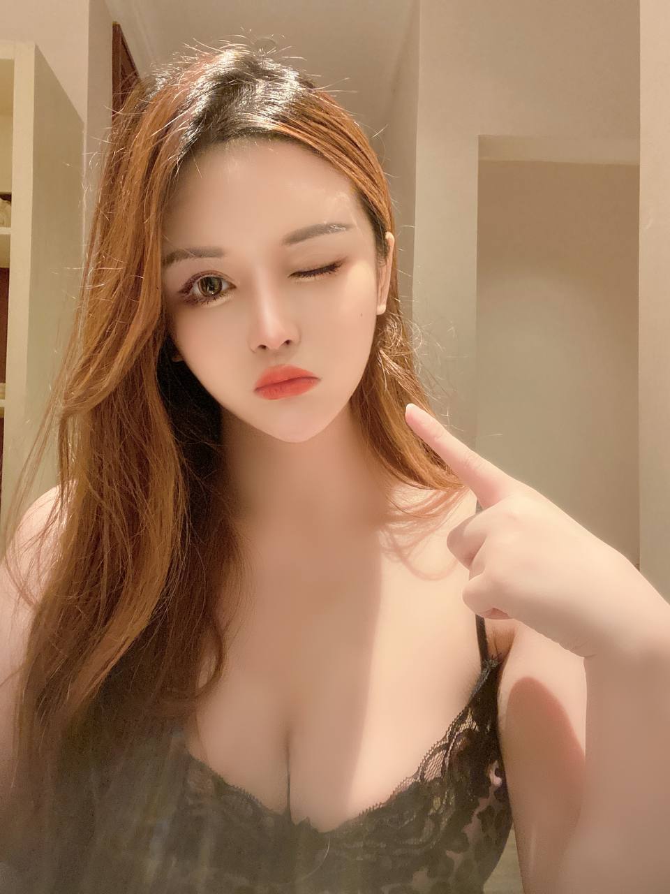 迎泽刚下海的小少妇