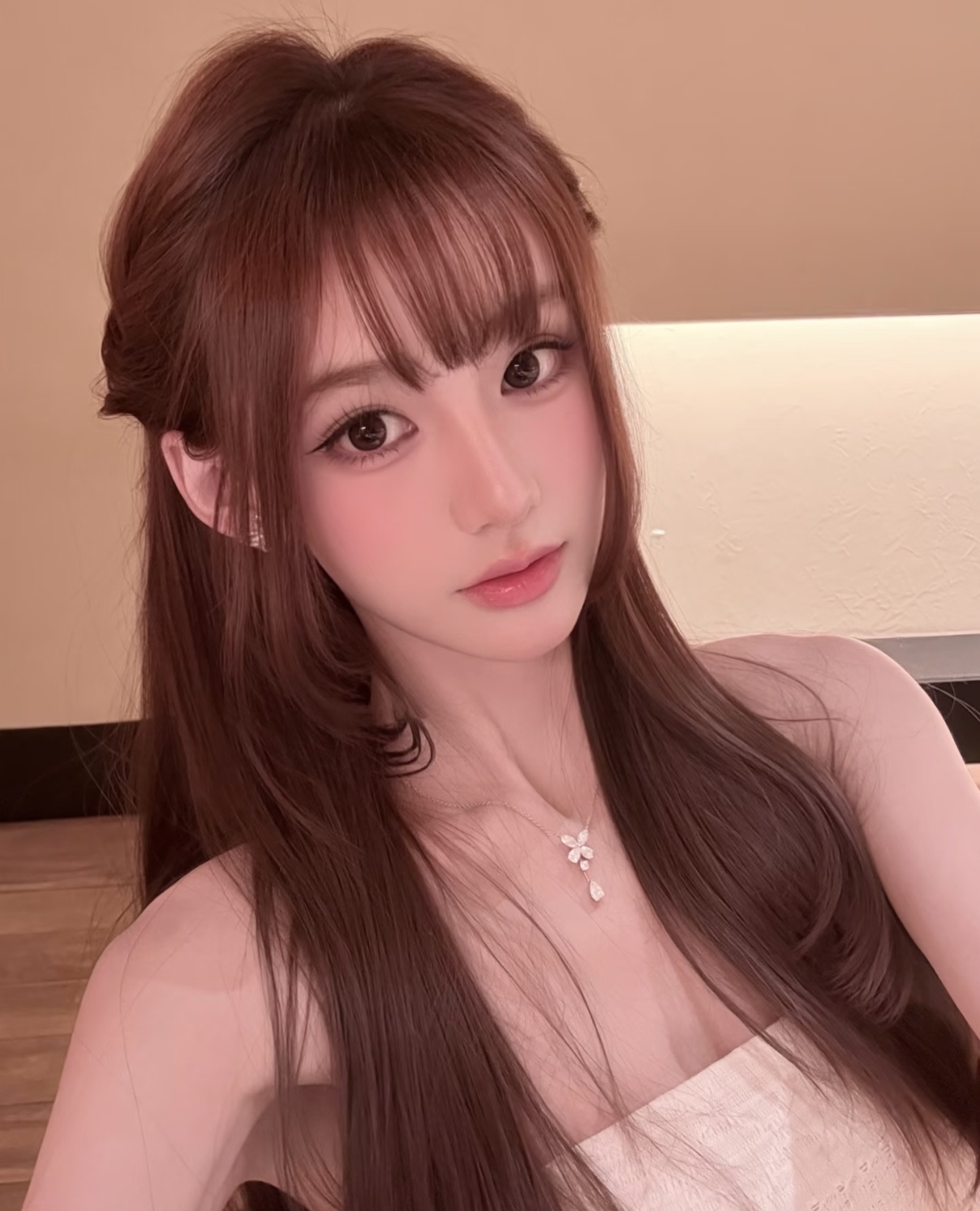 昆明市盘龙区这骚货会扭会叫会摆