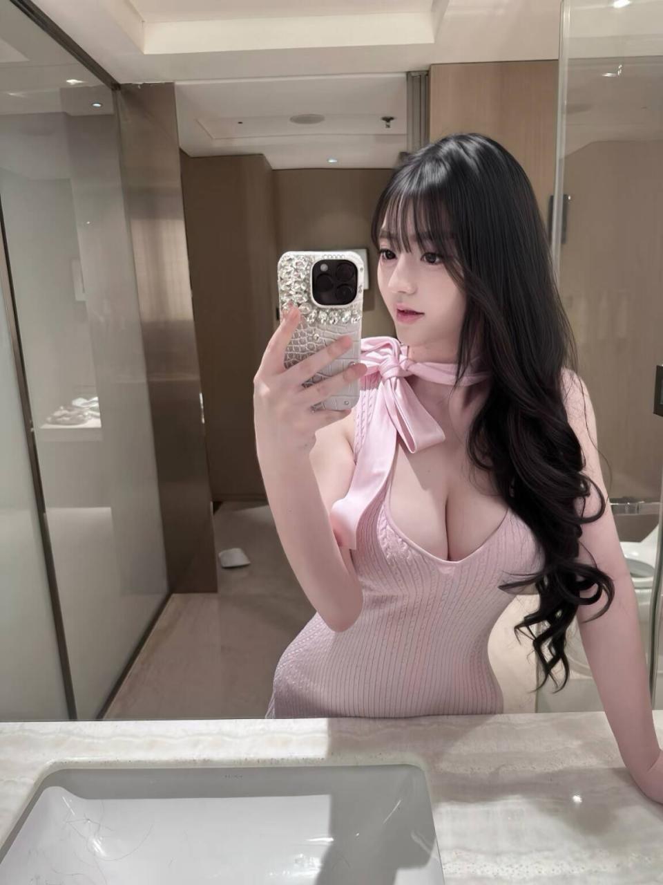 泰安岱岳大奶妹子泄火很棒