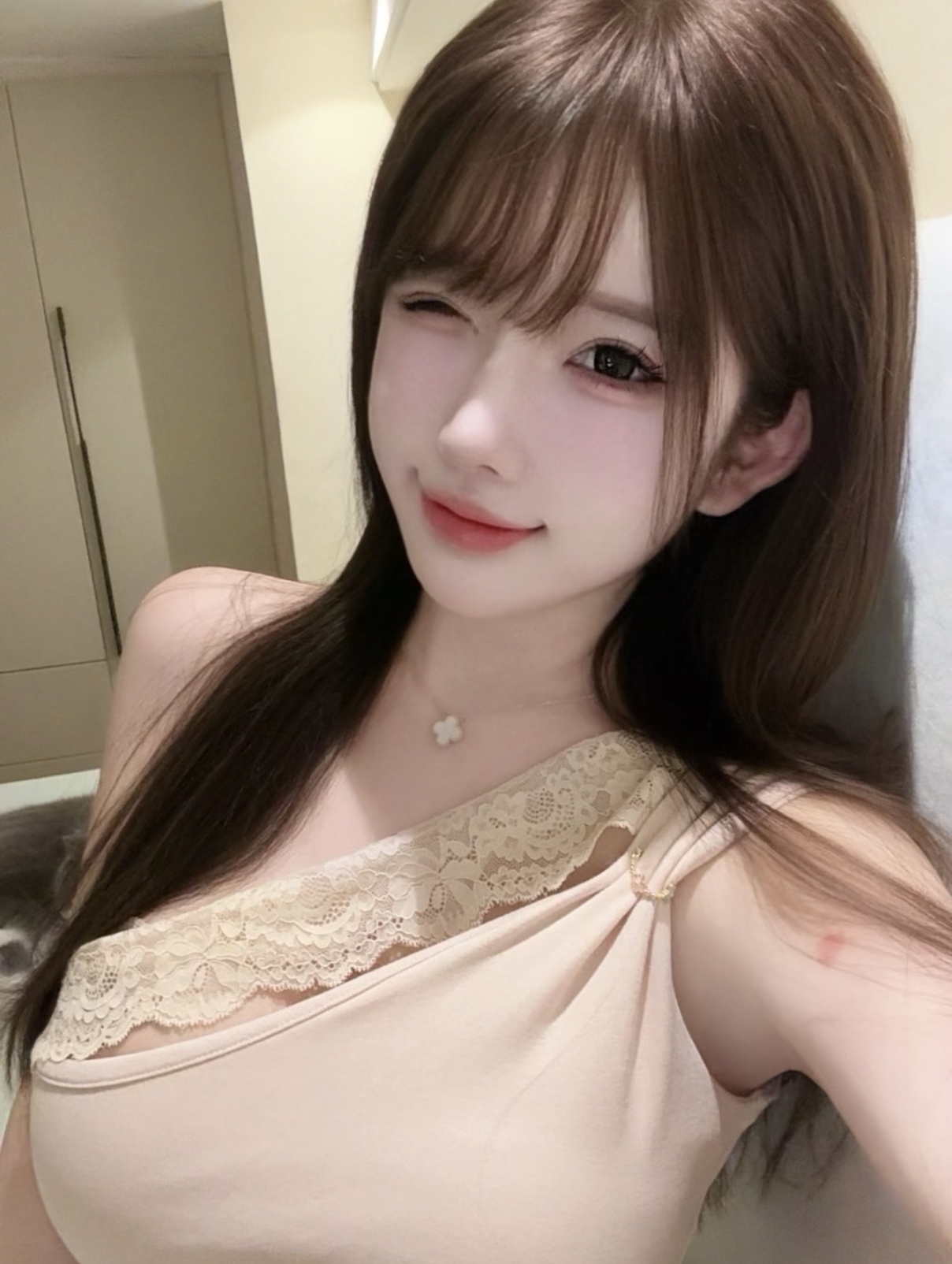 上海市松江区狂插小妹妹大汗淋漓