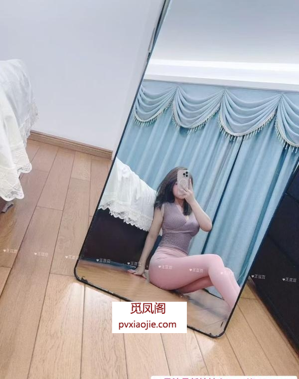 园区王豆豆巨乳萝莉