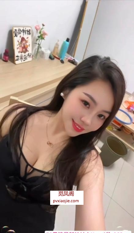 服务系性感气质骚妇