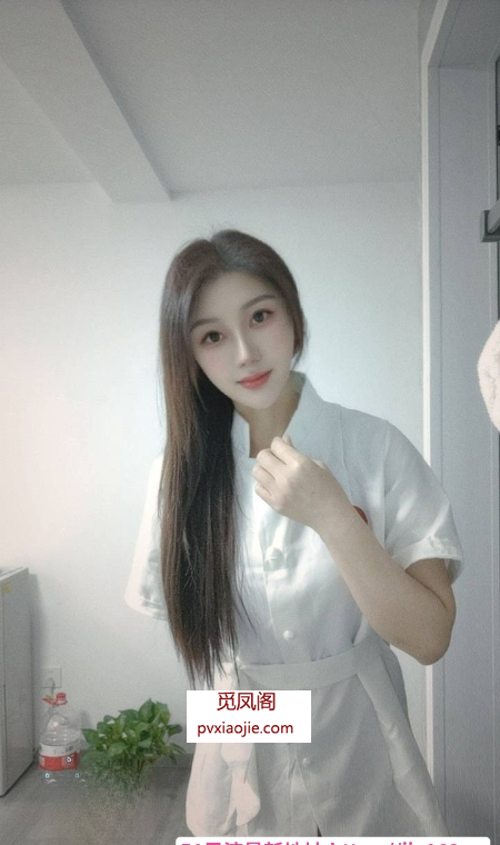 拱野性感制服妹子