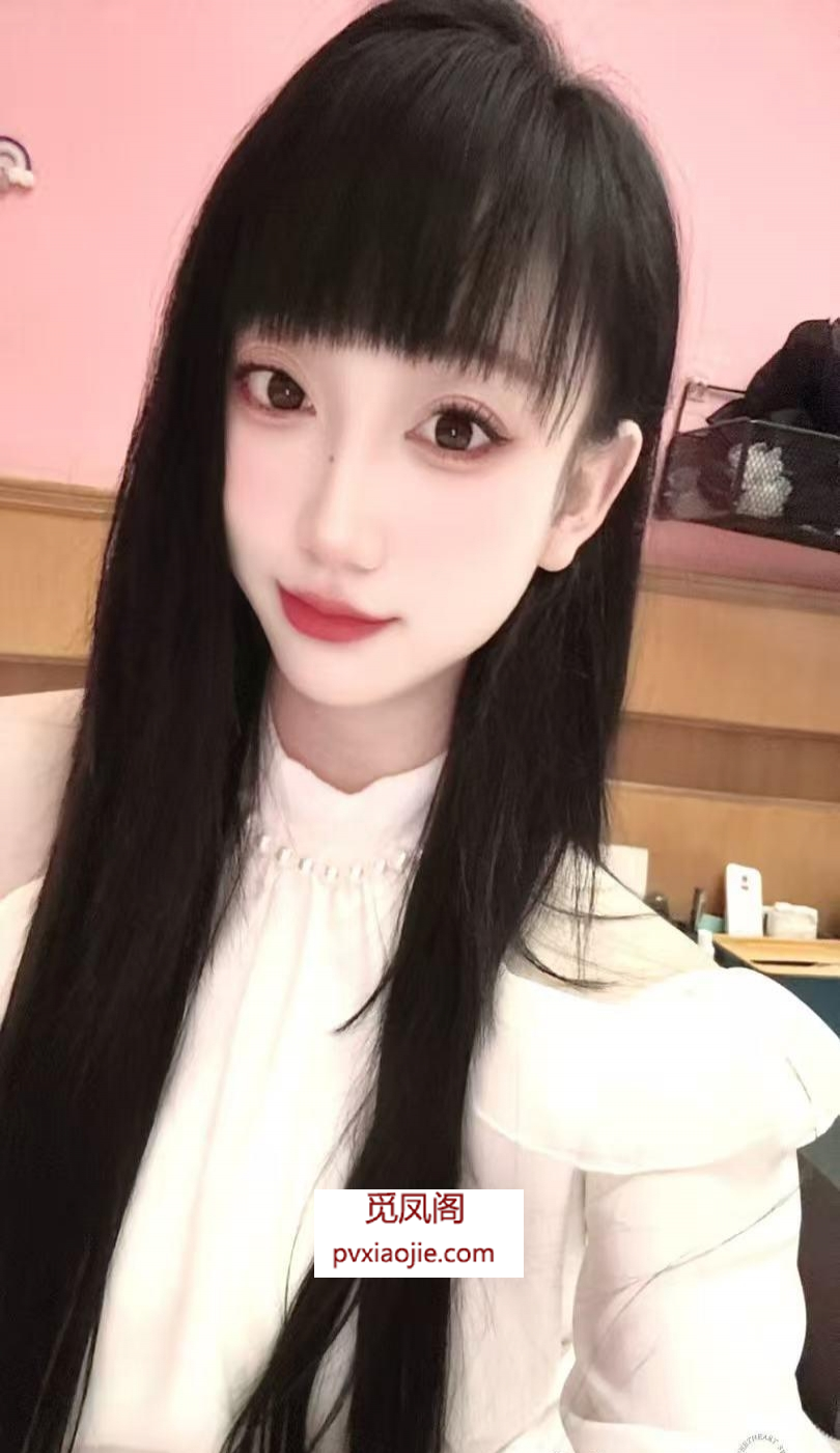 长的像景甜的大眼美女