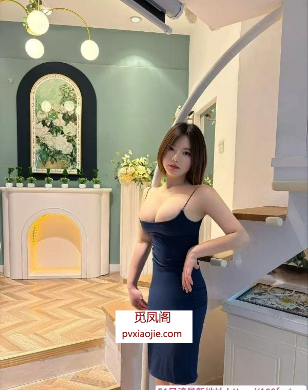 身材娇小大胸樱桃