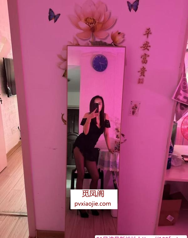 丁家庄性感大长腿