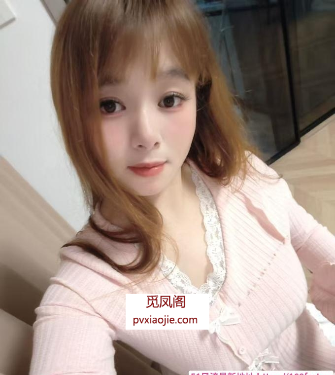 杭州东站巨乳妹