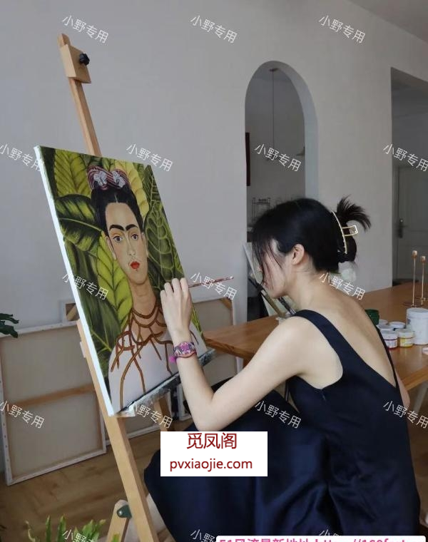 170美腿文艺妞小野