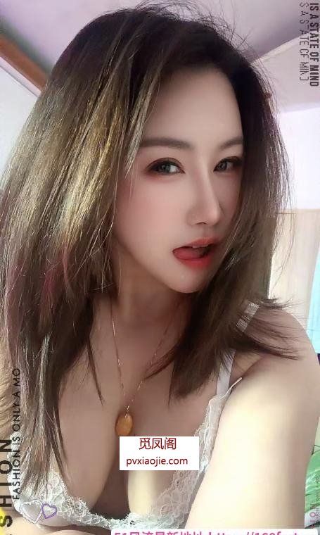 肤白貌美大长腿