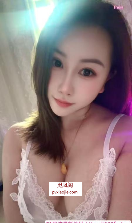 肤白貌美大长腿