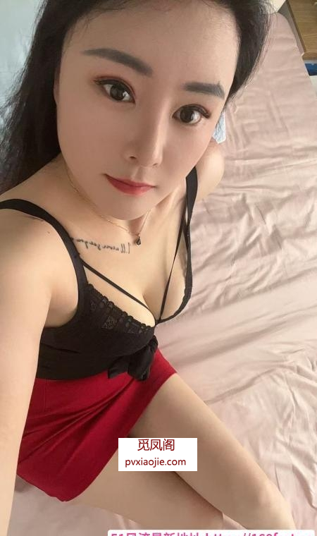 长腿水嫩骚货御姐