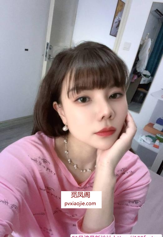 大奶姐姐小叮当