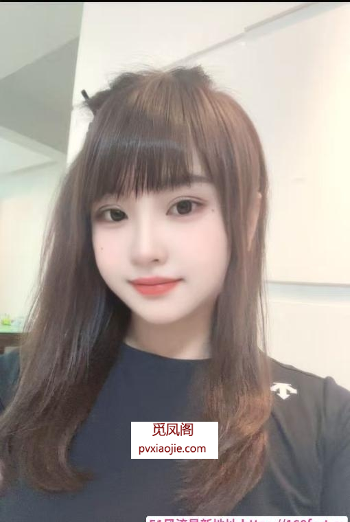 丰乳肥臀小少妇