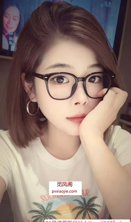 蜀山肥臀短发女