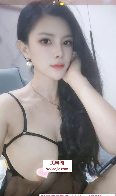 钟楼成熟御姐
