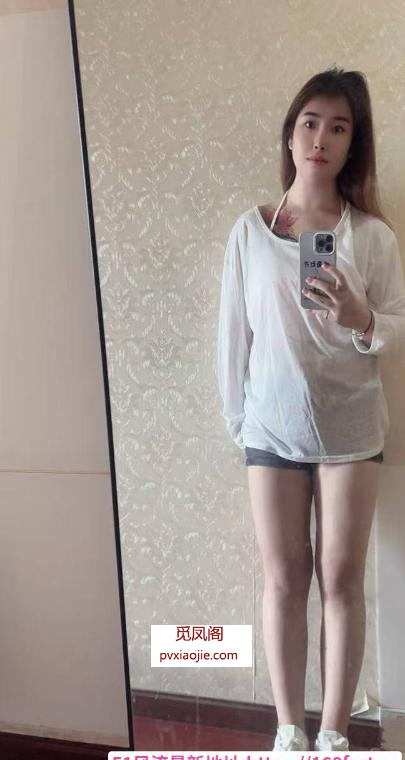黑丝情趣风骚小妹