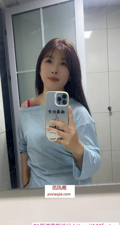 黑丝情趣风骚小妹