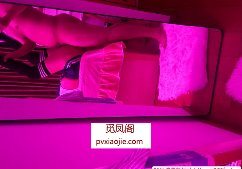 制服深喉少妇