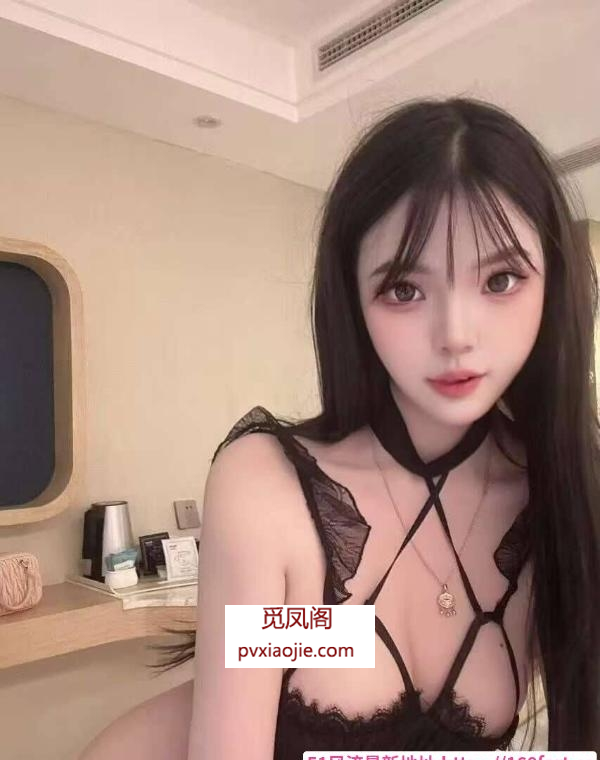 杨浦皙白大奶粉嫩比比