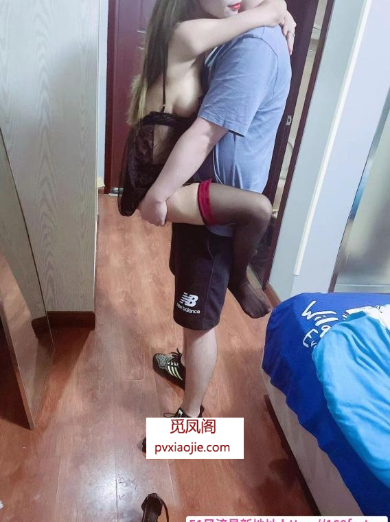可抱起来玩的萝莉