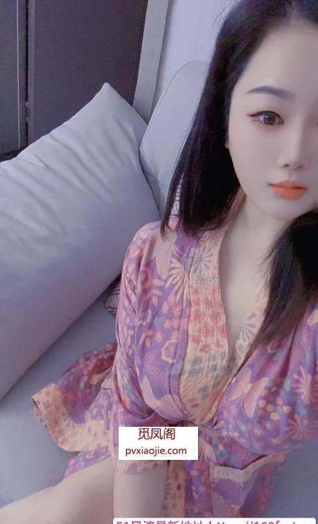 大奶阿紫榨汁机