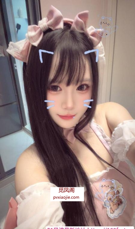 开朗美女狗儿老师