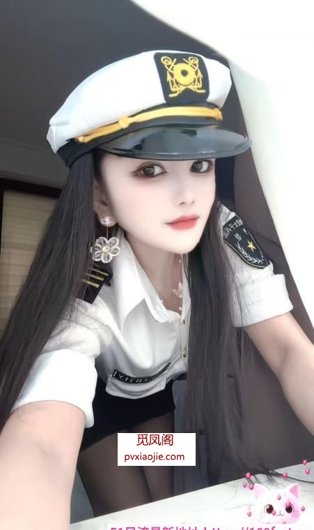 舌吻制服波老师