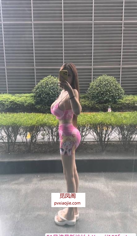 H杯大胸翘臀善朵
