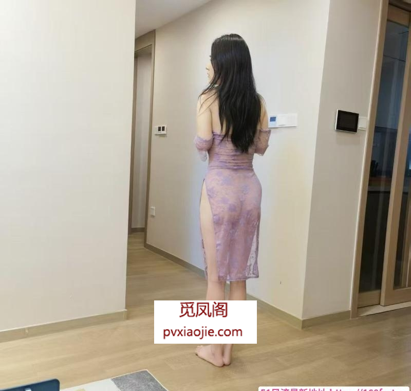 冷白皮大胸身材好美女