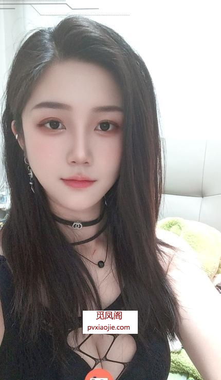 苗条纯御甜妹