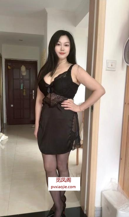 玩的开的大胸少妇